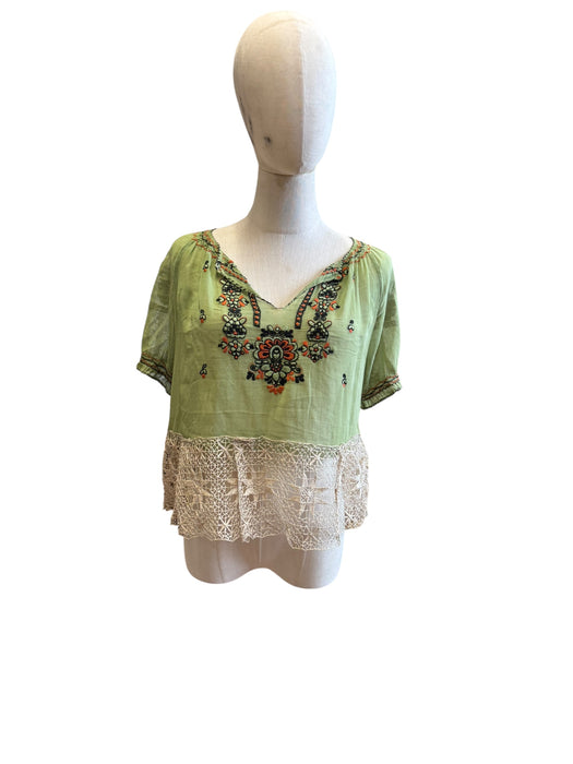 Joelle, 40s embroidered green and lace top