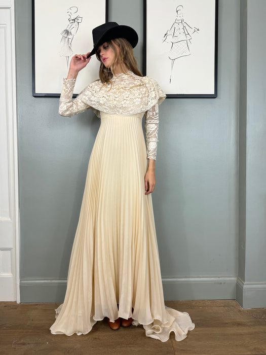 Odette, 70s cream crochet pleated dress