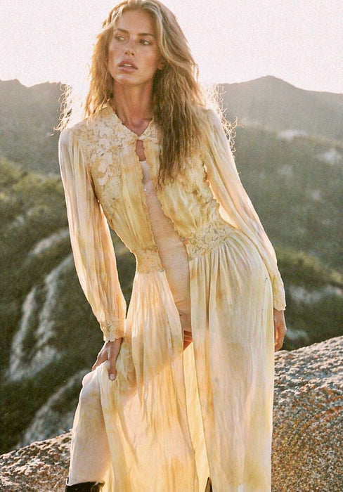 Barley, hand dyed 30s silk and lace robe