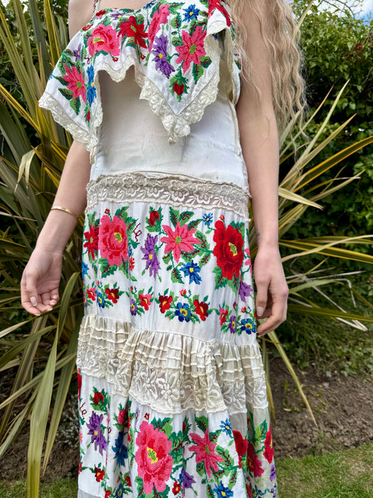 Calico, 40s reworked Mexican floral and lace embroidered dress