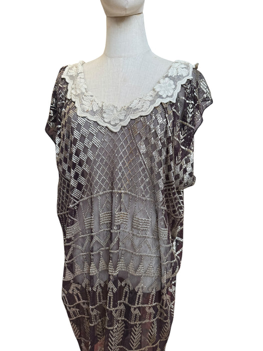 Morgana, 20s Assuit and lace asymmetric dress