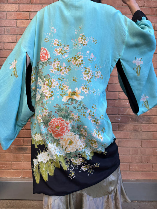Liza, 30s silk Japanese floral kimono