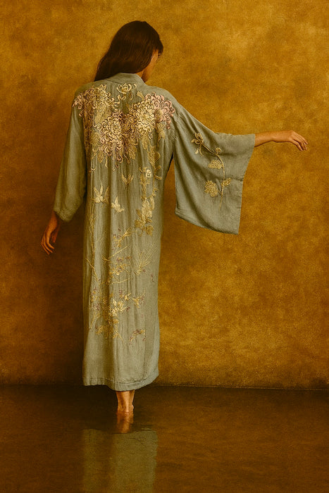 Flynn, 40s pale blue embroidered kimono
