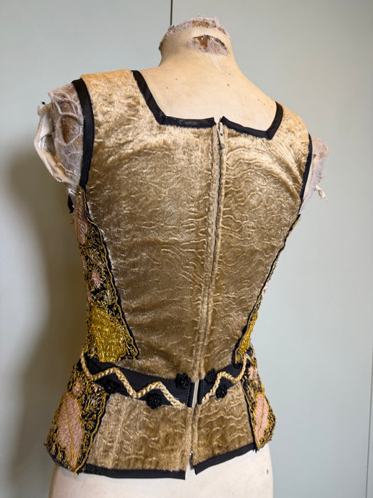 Marce, reworked 70s corseted top with Ottoman embroidery