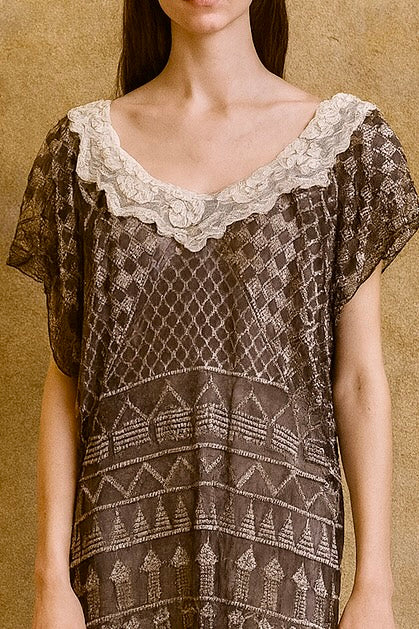 Morgana, 20s Assuit and lace asymmetric dress