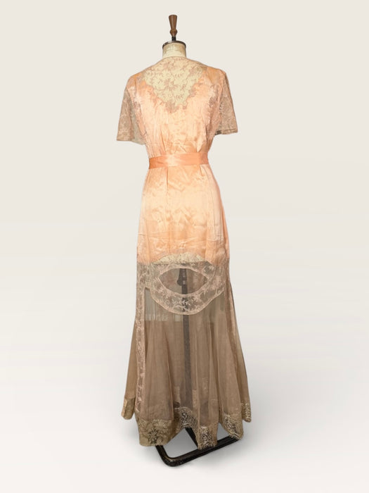 Patina, 30s peach silk and lace tulle belted wrap over dress/robe