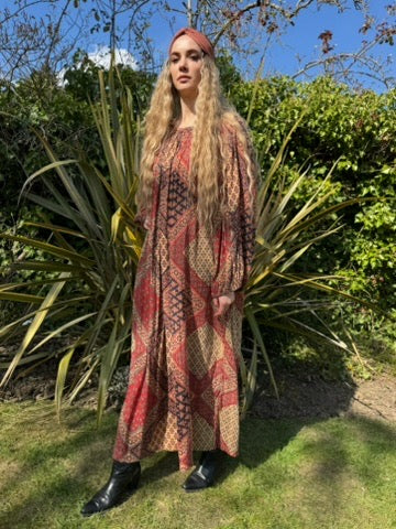 Bougie, 70s Indian cotton block print dress