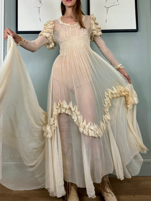 Yana, original 30s cream gown