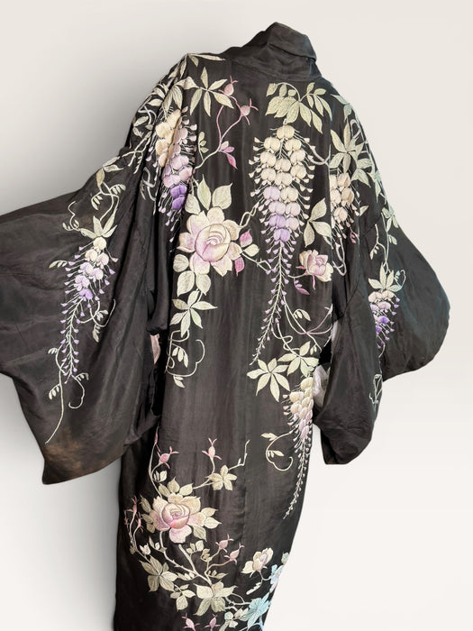 Chi, 1940s dark brown silk Japanese embroidered floral kimono
