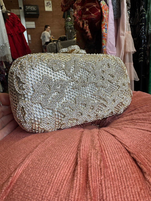 Badia, Y2K crystal floral silver filigree clutch