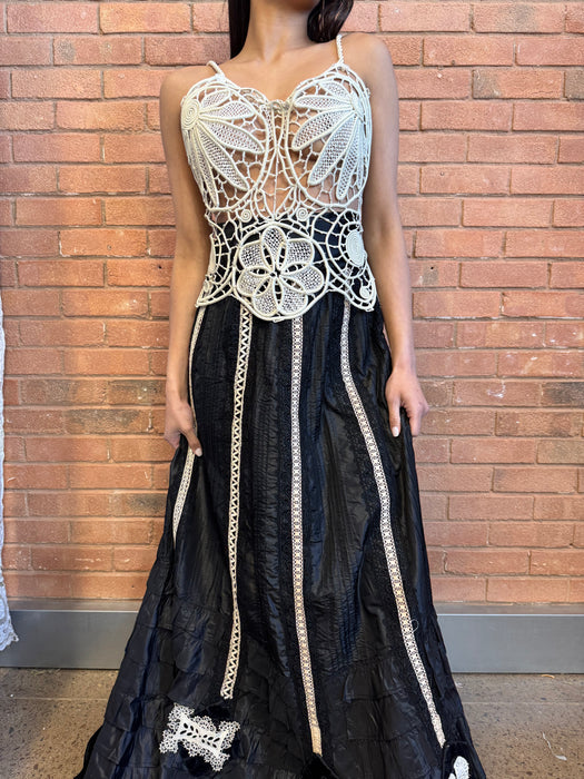 Frida, Victorian monochrome dress