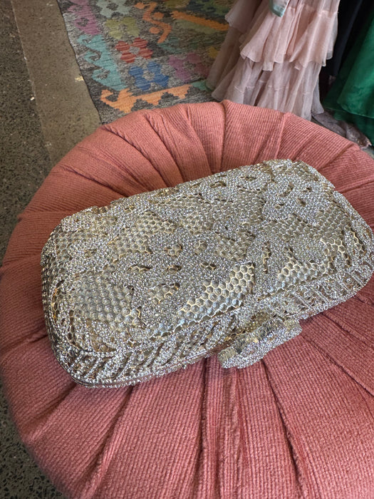 Badia, Y2K crystal floral silver filigree clutch