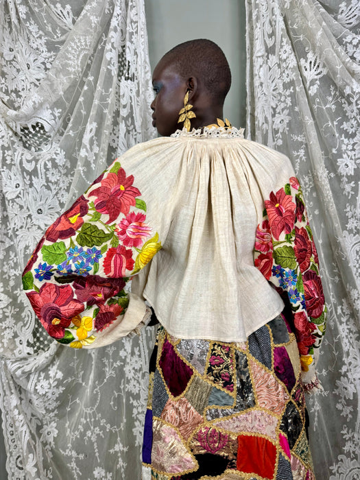 Elio, Hungarian 40s cotton embroidered blouse