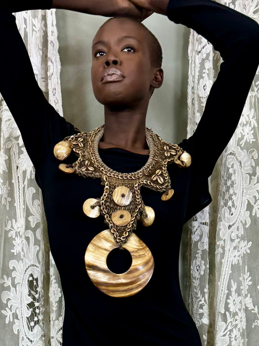 Reade, African vintage shell necklace