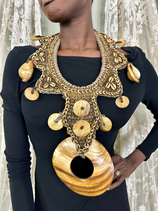 Reade, African vintage shell necklace
