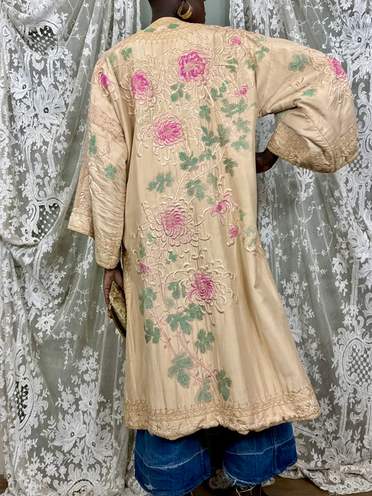 Miriam, Oriental 40s silk embroidered robe