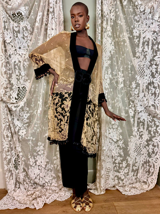 Portia, 30s cream and black fine lace coat