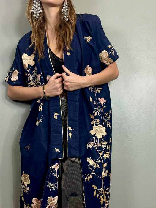 Astoria, 40s silk embroidered robe