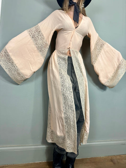 Astuce, 40s silk and lace angel sleeve robe