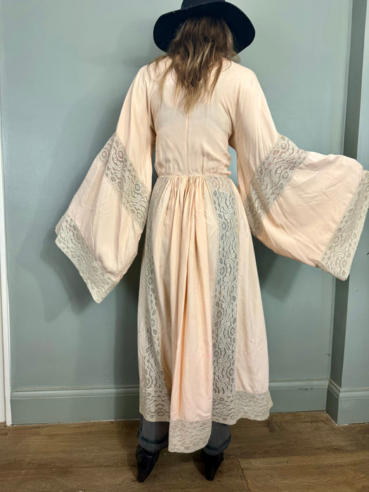 Astuce, 40s silk and lace angel sleeve robe