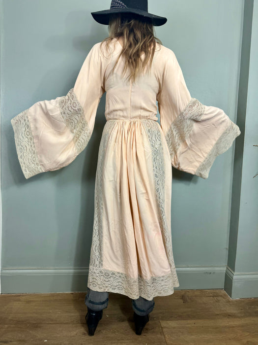 Astuce, 40s silk and lace angel sleeve robe
