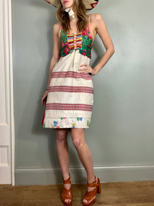 Jennifer, Hungarian folk 50s cotton dress