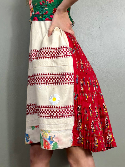 Jennifer, Hungarian folk 50s cotton dress
