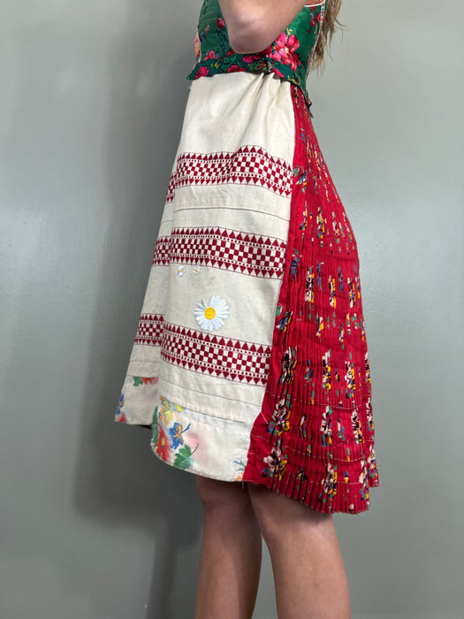 Jennifer, Hungarian folk 50s cotton dress