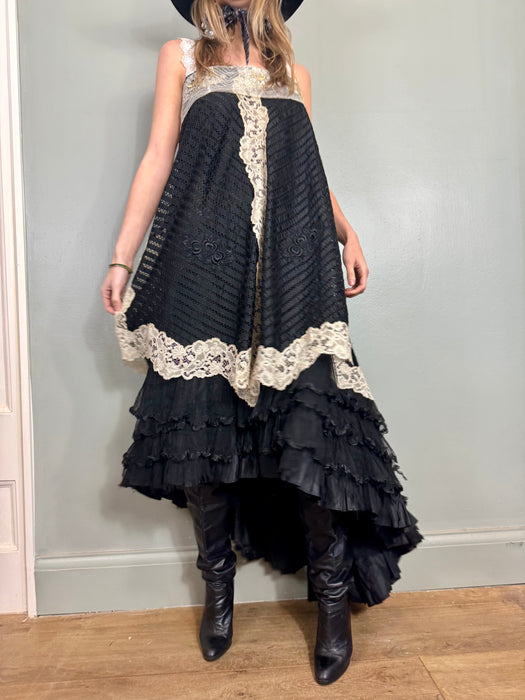 Salita, Victorian black and cream lace dress
