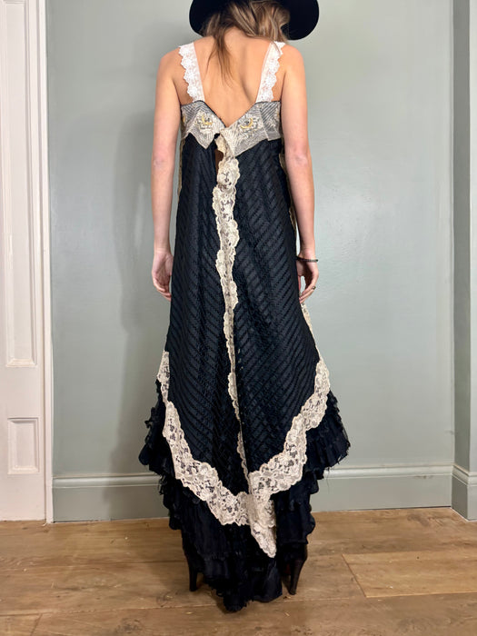 Salita, Victorian black and cream lace dress