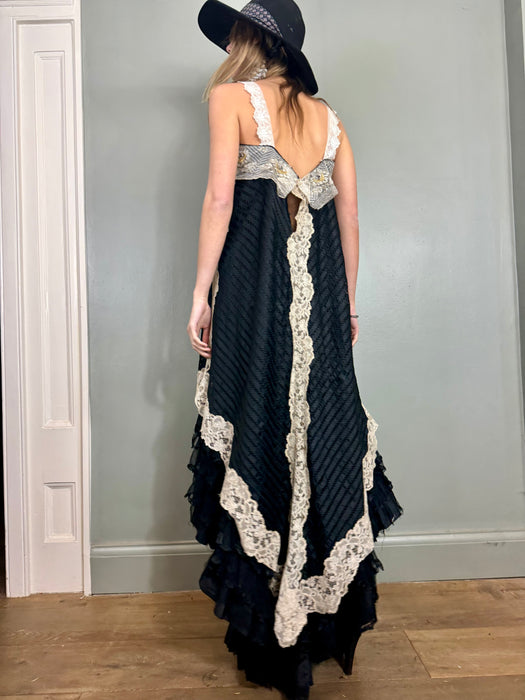 Salita, Victorian black and cream lace dress
