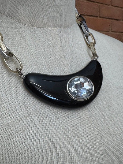 Jasmir, reworked 70s necklace
