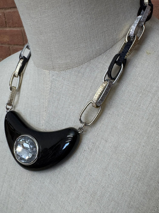 Jasmir, reworked 70s necklace