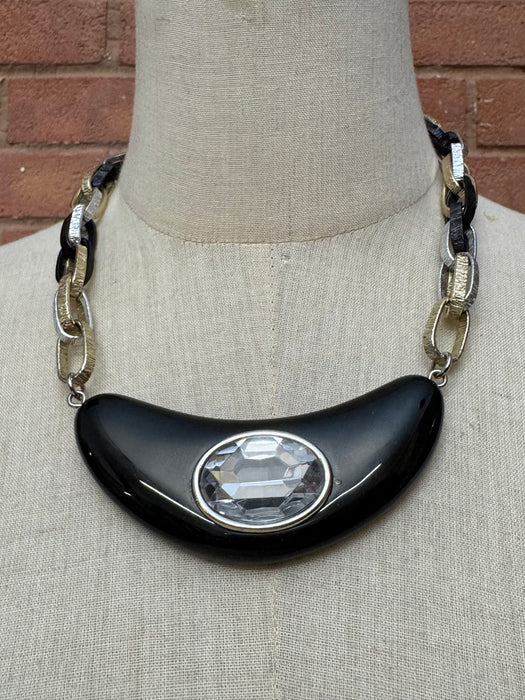 Jasmir, reworked 70s necklace