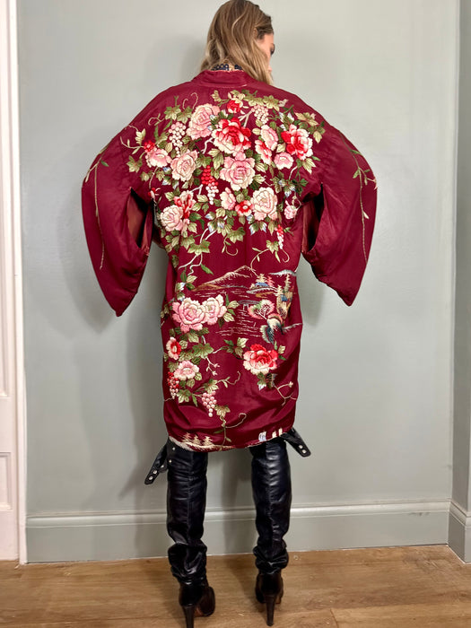 Sakura, 40s Burgundy silk embroidered kimono