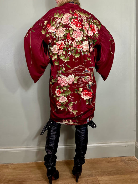 Sakura, 40s Burgundy silk embroidered kimono