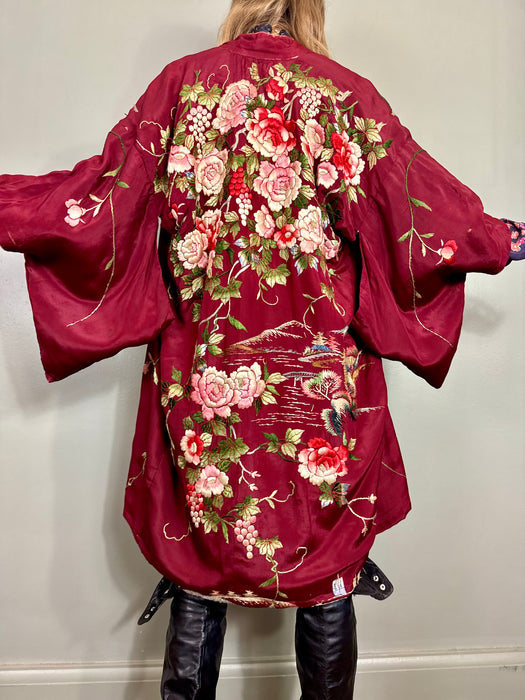 Sakura, 40s Burgundy silk embroidered kimono