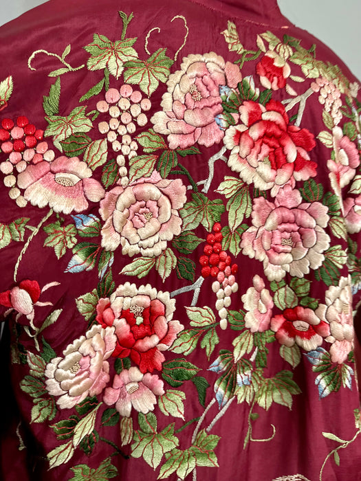 Sakura, 40s Burgundy silk embroidered kimono