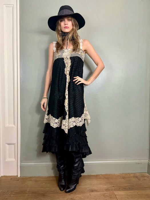 Salita, Victorian black and cream lace dress
