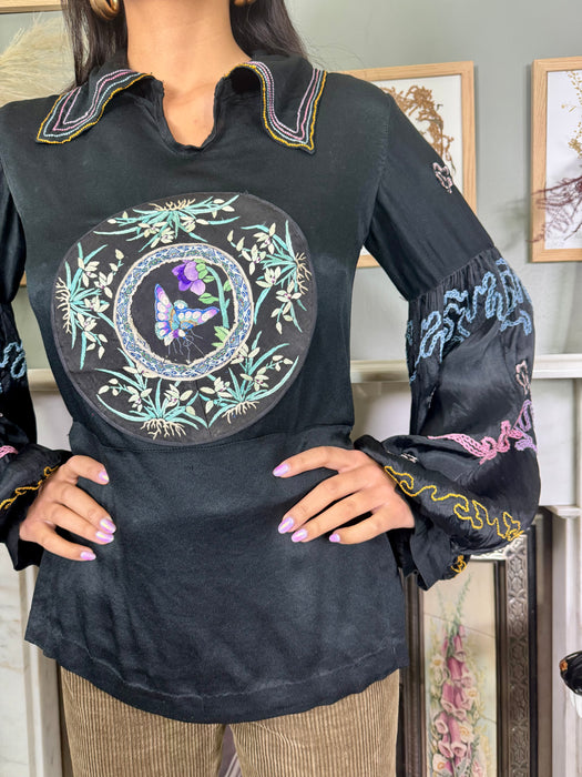 Lora, 30s Oriental embroidered jersey blouse