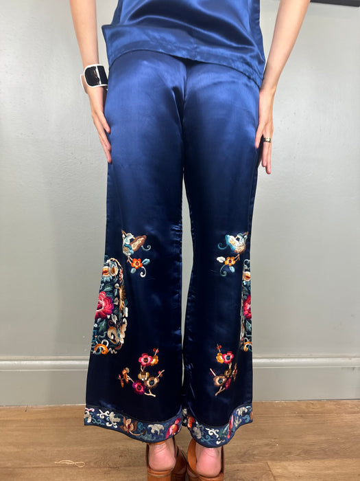 Ariadne, 40s Chinese navy and embroidered set