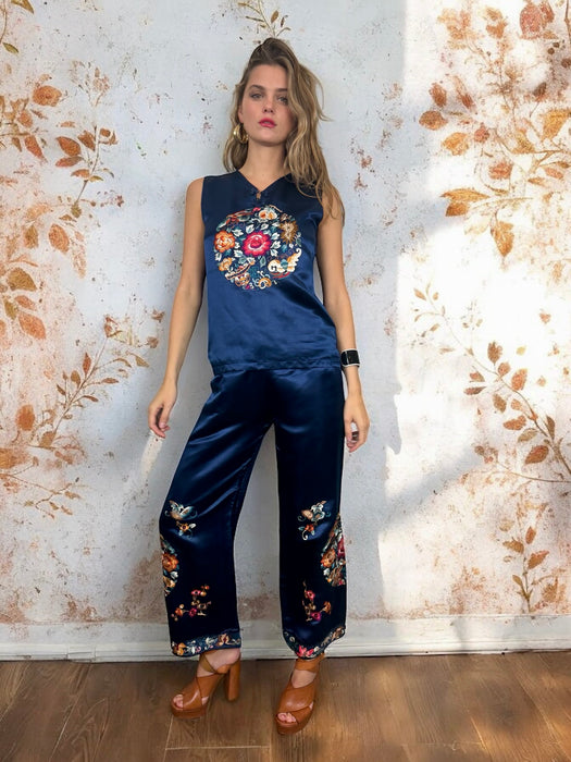 Ariadne, 40s Chinese navy and embroidered set