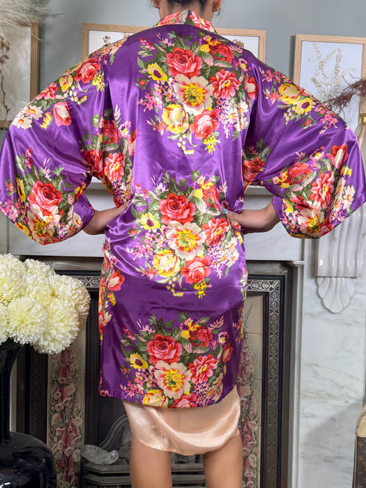 Zora, 50s floral silk robe