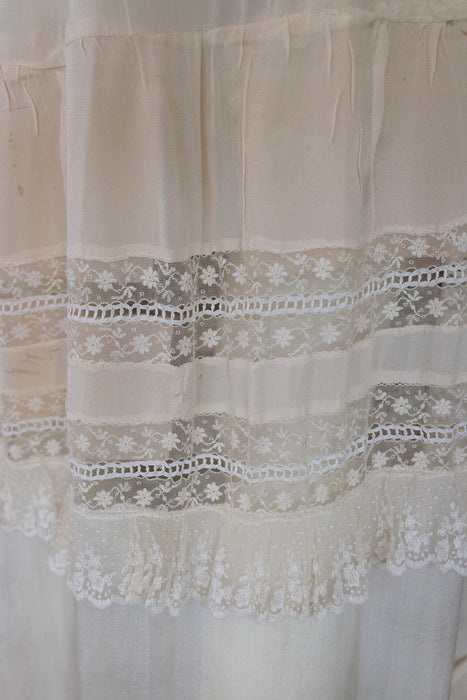 Yuri, reworked 20s cream silk and lace scalloped dress