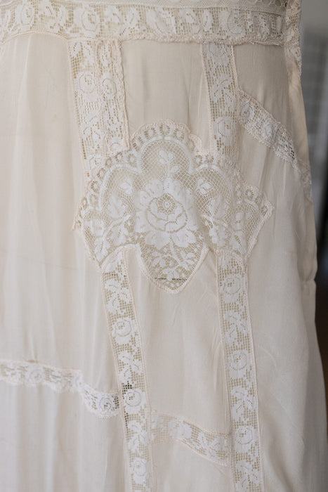 Yuri, reworked 20s cream silk and lace scalloped dress