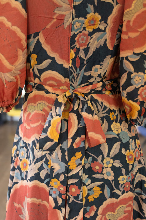 Mary, 70s silk floral print long dress wit balloon sleeves