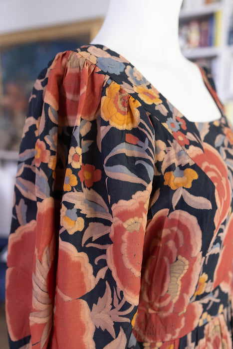 Mary, 70s silk floral print long dress wit balloon sleeves