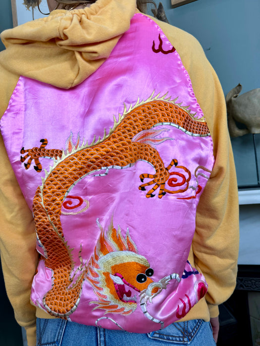 Bonnie, vintage sweatshirt with 30s appliqué back