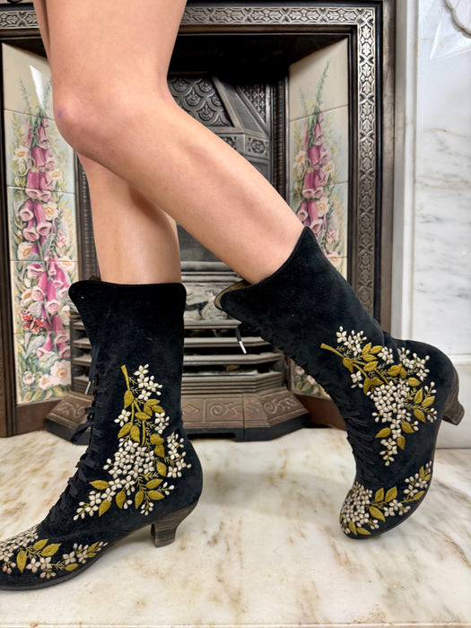 Christian, 80s embroidered floral suede boots