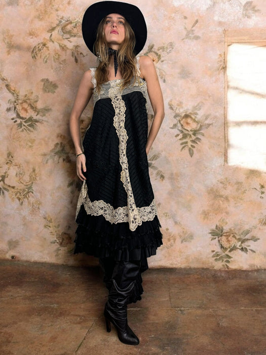 Salita, Victorian black and cream lace dress